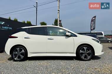Хетчбек Nissan Leaf 2021 в 