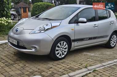 Хэтчбек Nissan Leaf 2015 в Киеве