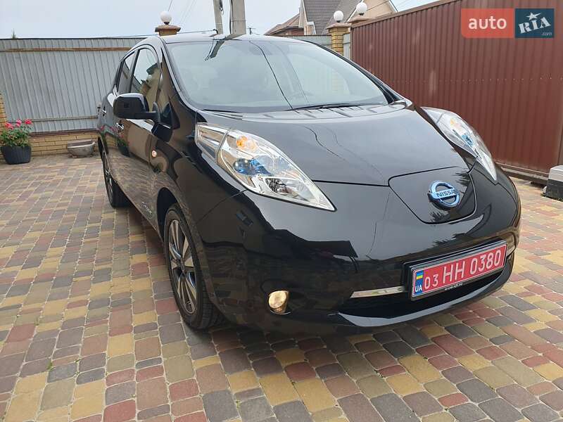 Хетчбек Nissan Leaf 2013 в Горі