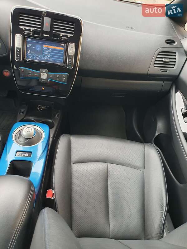 Хетчбек Nissan Leaf 2013 в Горі