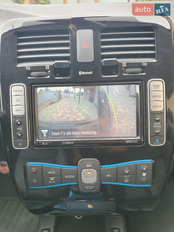 Хетчбек Nissan Leaf 2013 в Горі