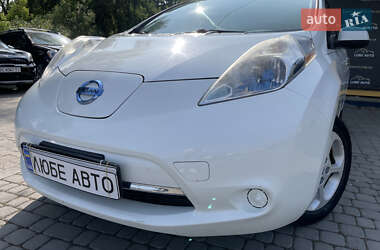 Хэтчбек Nissan Leaf 2013 в Львове