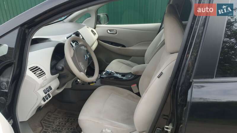 Хэтчбек Nissan Leaf 2011 в Черкассах