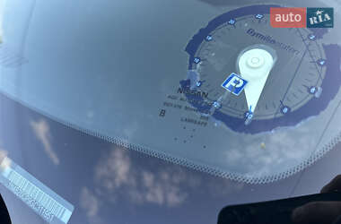 Хэтчбек Nissan Leaf 2016 в 