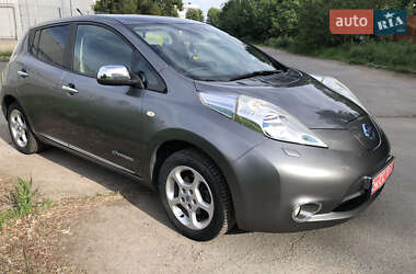 Хэтчбек Nissan Leaf 2013 в Днепре