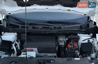 Хэтчбек Nissan Leaf 2020 в 