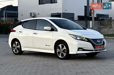 Хэтчбек Nissan Leaf 2020 в 