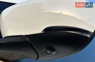 Хэтчбек Nissan Leaf 2020 в 