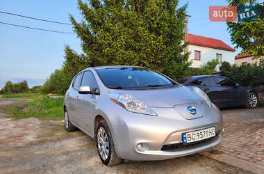 Хэтчбек Nissan Leaf 2014 в Львове