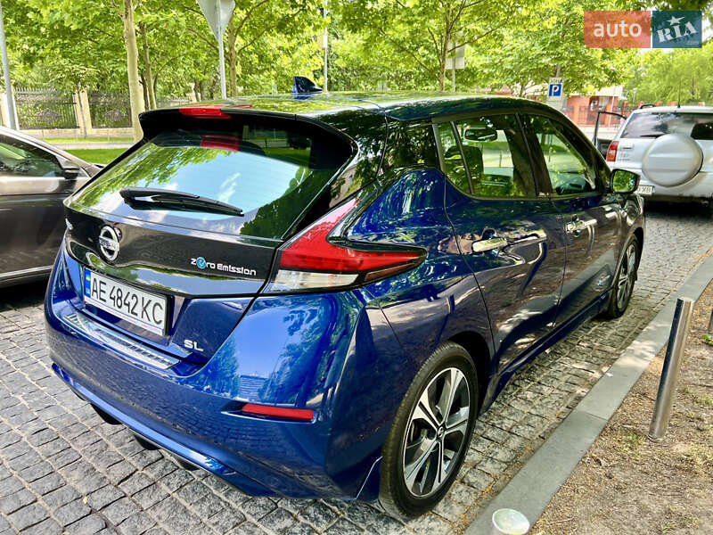 Хэтчбек Nissan Leaf 2018 в Днепре