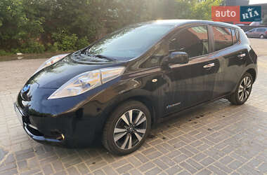 Хэтчбек Nissan Leaf 2015 в Ивано-Франковске