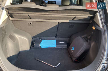 Хетчбек Nissan Leaf 2015 в 