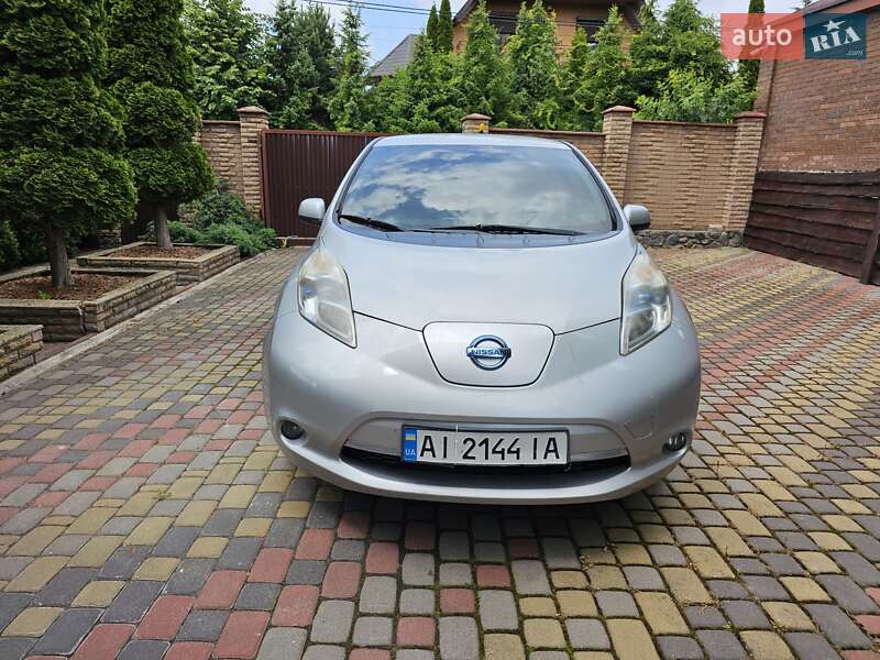 Nissan Leaf 2011