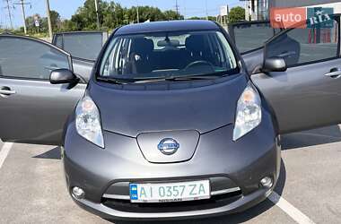 Хэтчбек Nissan Leaf 2015 в 