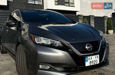 Хэтчбек Nissan Leaf 2018 в Киеве