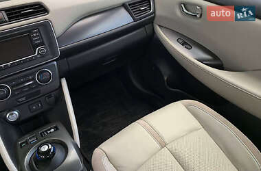 Хэтчбек Nissan Leaf 2018 в 