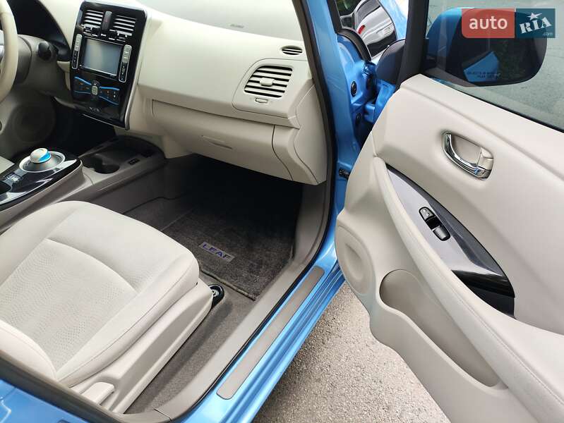 Хэтчбек Nissan Leaf 2013 в Полтаве фото 17 Хэтчбек Nissan Leaf 2013 в Полтаве