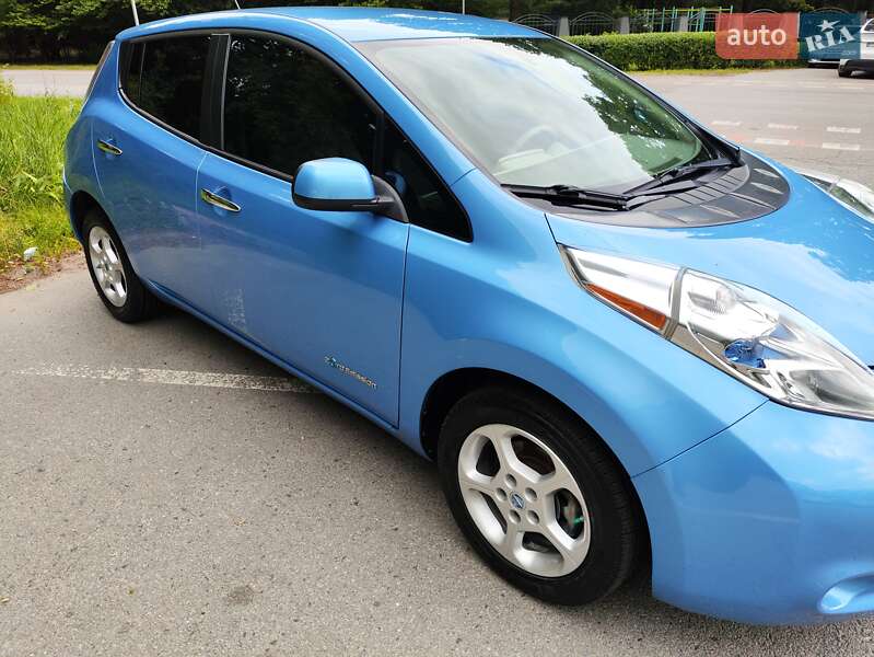 Хэтчбек Nissan Leaf 2013 в Полтаве фото 3 Хэтчбек Nissan Leaf 2013 в Полтаве