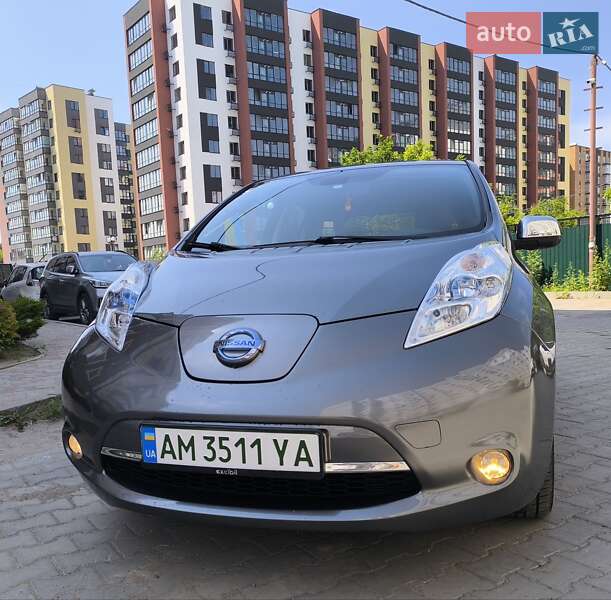 Хэтчбек Nissan Leaf 2013 в Житомире фото 4 Хэтчбек Nissan Leaf 2013 в Житомире