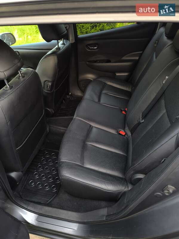 Хэтчбек Nissan Leaf 2013 в Житомире фото 12 Хэтчбек Nissan Leaf 2013 в Житомире