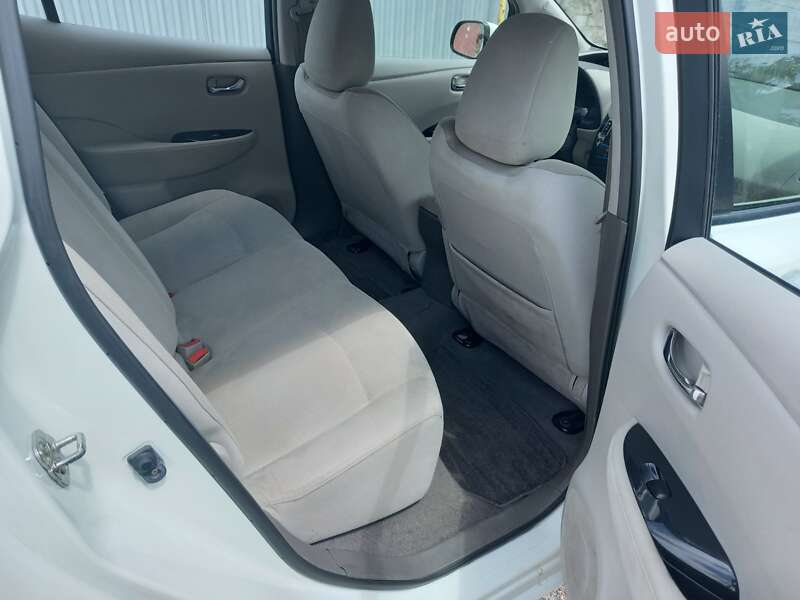 Хетчбек Nissan Leaf 2012 в Одесі