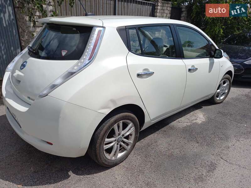 Хетчбек Nissan Leaf 2012 в Одесі