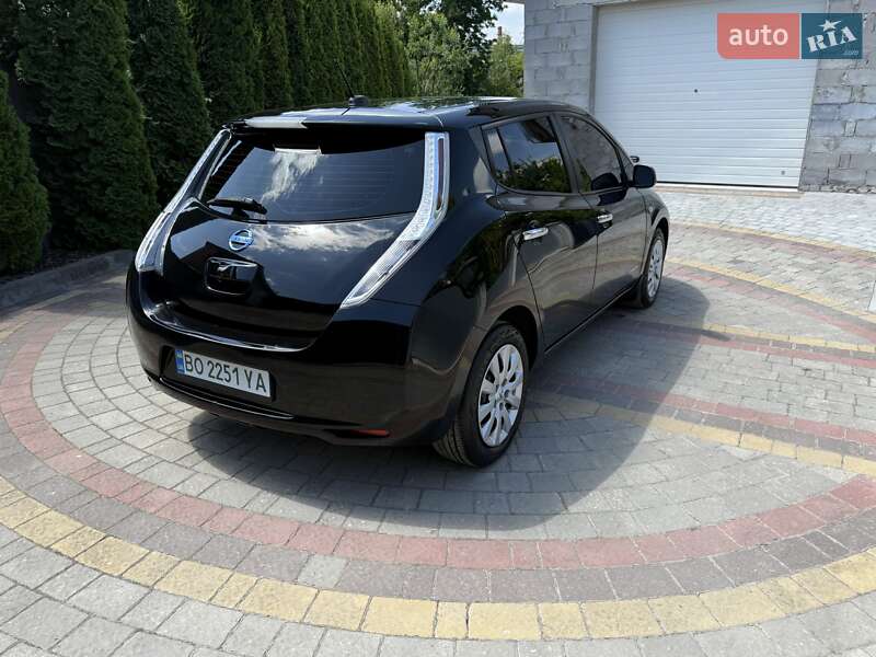 Хетчбек Nissan Leaf 2015 в Тернополі фото 4 Хетчбек Nissan Leaf 2015 в Тернополі