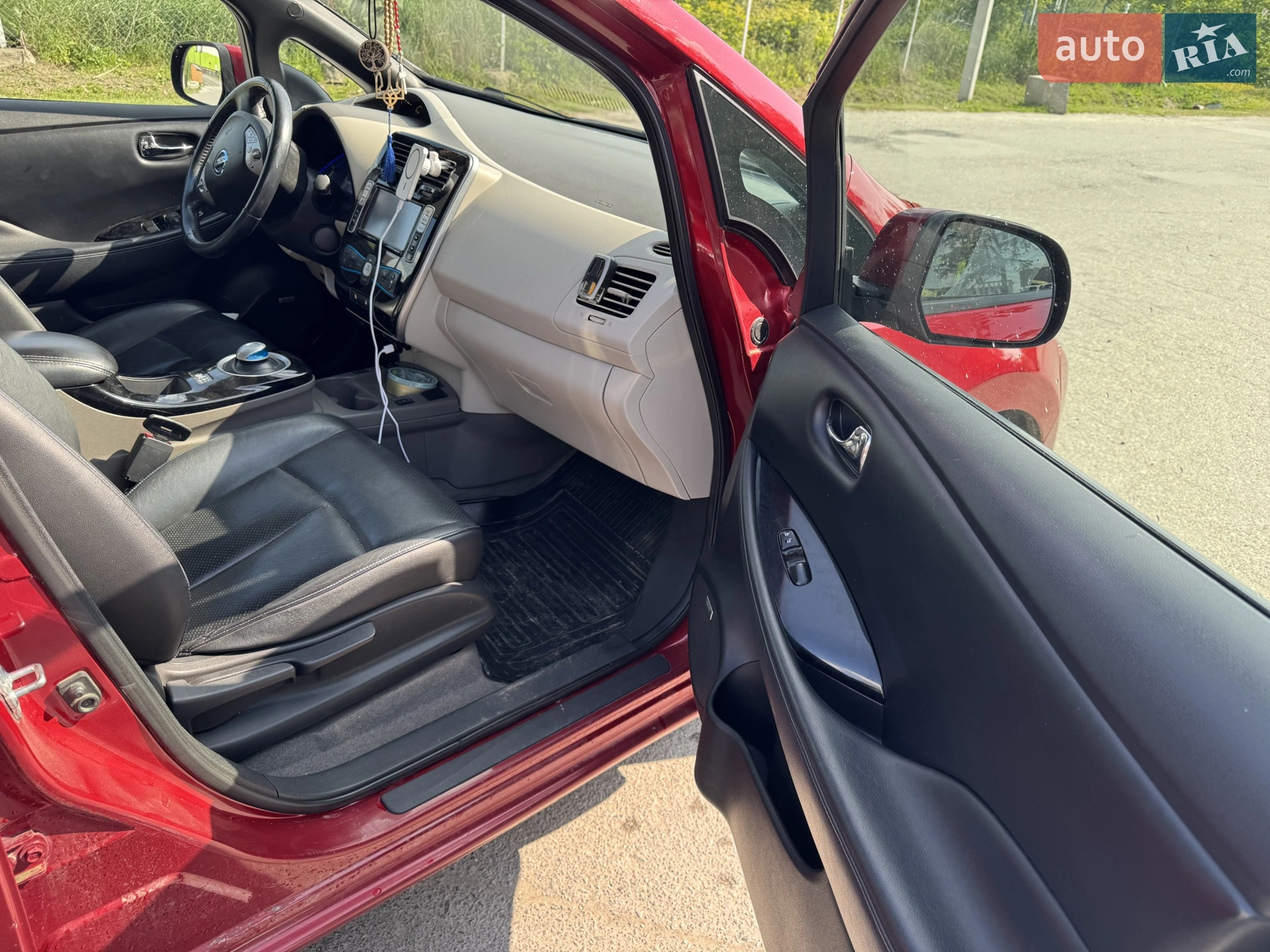 2014 Nissan Leaf - мініатюра 17