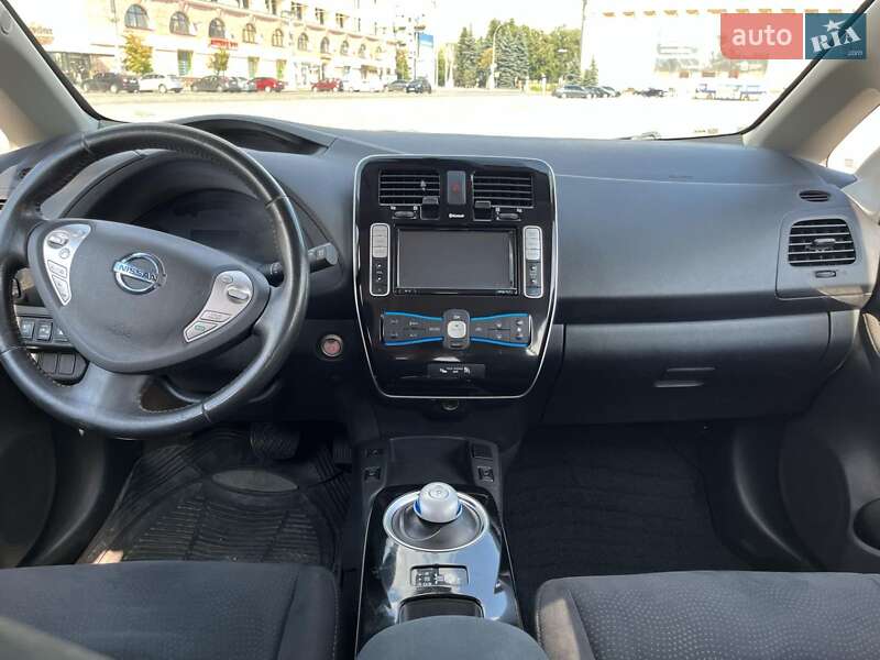Хэтчбек Nissan Leaf 2015 в Харькове