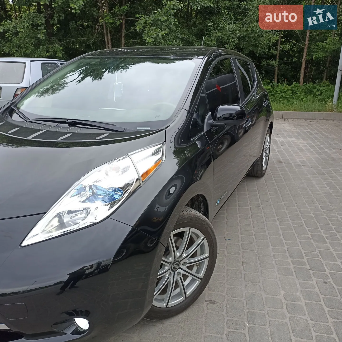 2017 Nissan Leaf - мініатюра 16