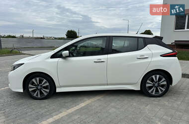 Хэтчбек Nissan Leaf 2020 в 