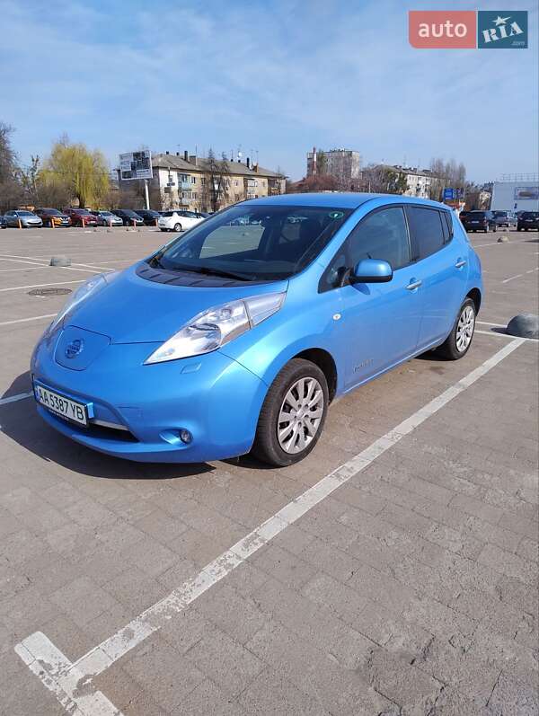 Хетчбек Nissan Leaf 2013 в Житомирі