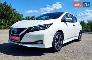 Хетчбек Nissan Leaf 2021 в Дніпрі