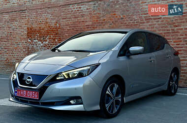 Хэтчбек Nissan Leaf 2021 в Тернополе