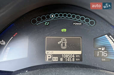 Хэтчбек Nissan Leaf 2016 в 