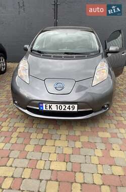 Хэтчбек Nissan Leaf 2014 в Костополе