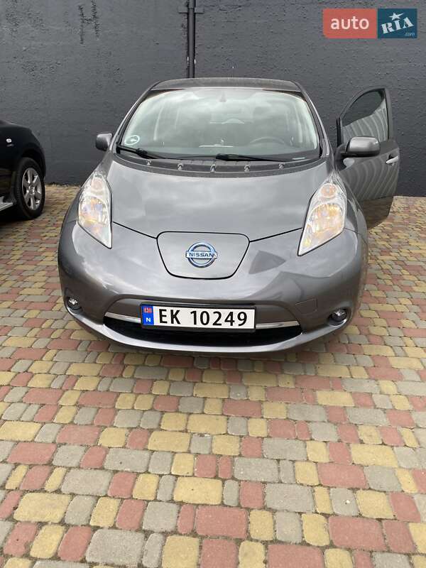 Nissan Leaf 2014