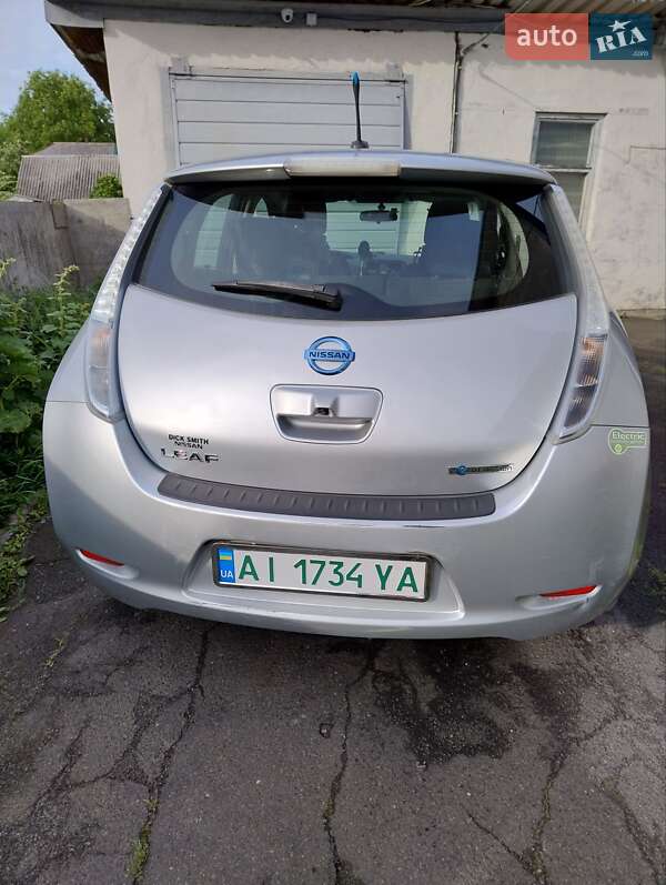Хэтчбек Nissan Leaf 2013 в Бородянке