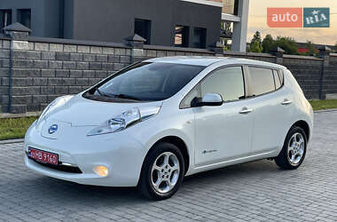 Хэтчбек Nissan Leaf 2015 в Ровно