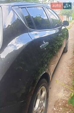 Хетчбек Nissan Leaf 2016 в 