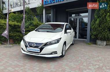 Хэтчбек Nissan Leaf 2018 в Львове
