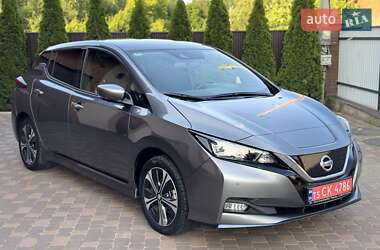 Хетчбек Nissan Leaf 2020 в 