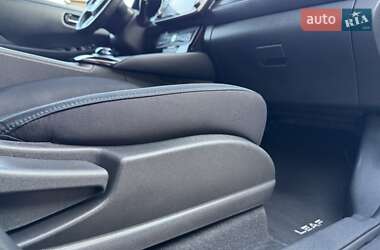 Хетчбек Nissan Leaf 2020 в 