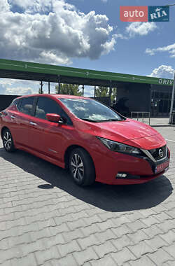 Хэтчбек Nissan Leaf 2018 в Каменском