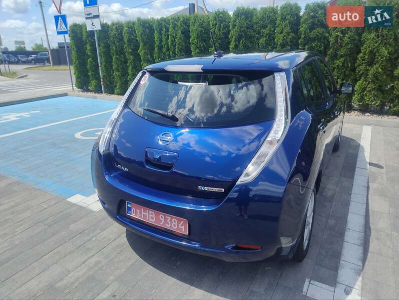 Хетчбек Nissan Leaf 2016 в Луцьку