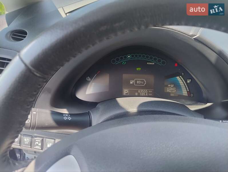Хетчбек Nissan Leaf 2016 в Луцьку