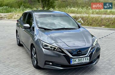 Хэтчбек Nissan Leaf 2020 в Ровно