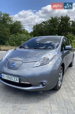 Хэтчбек Nissan Leaf 2016 в Желтых Водах