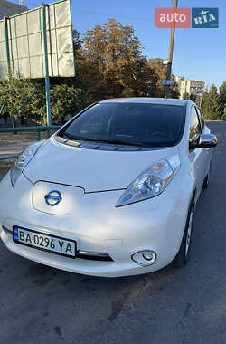 Хетчбек Nissan Leaf 2013 в Світловодську