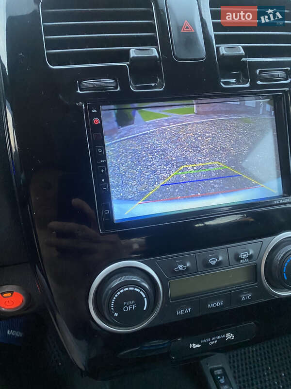 Хетчбек Nissan Leaf 2013 в Заставній